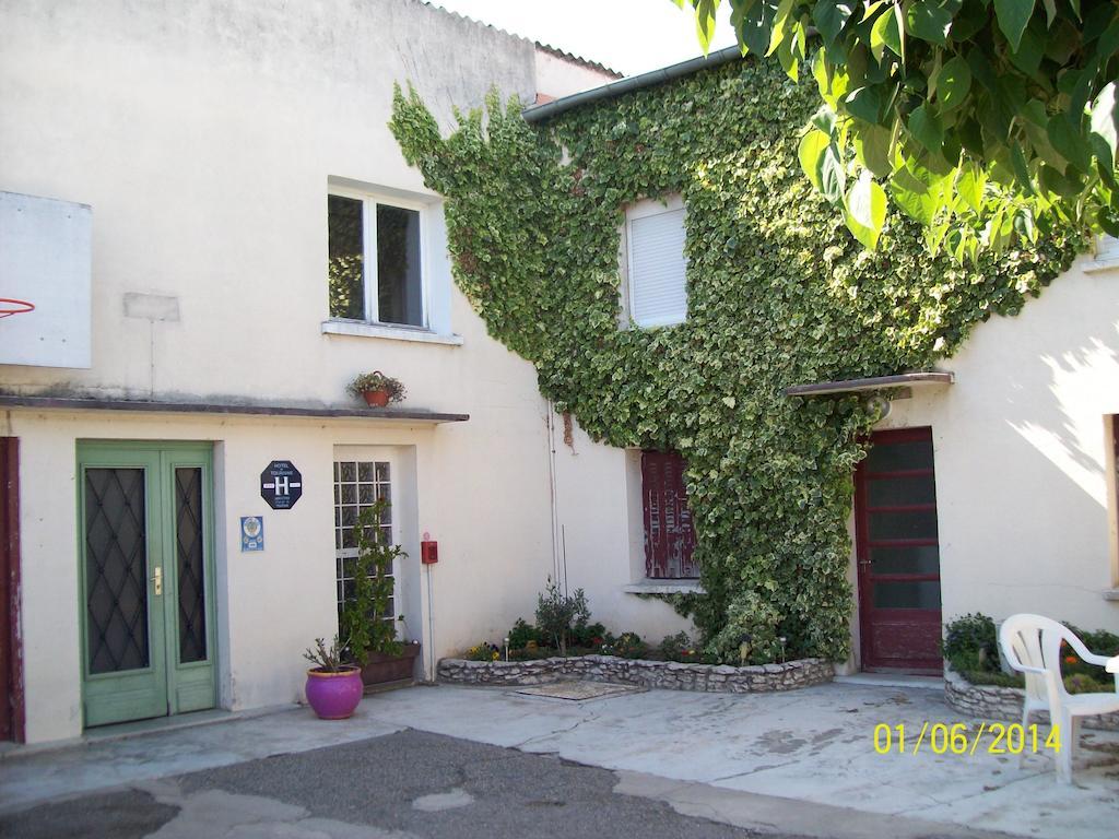 Hôtel Le Relais Des Blaches à Pierrelatte Extérieur photo
