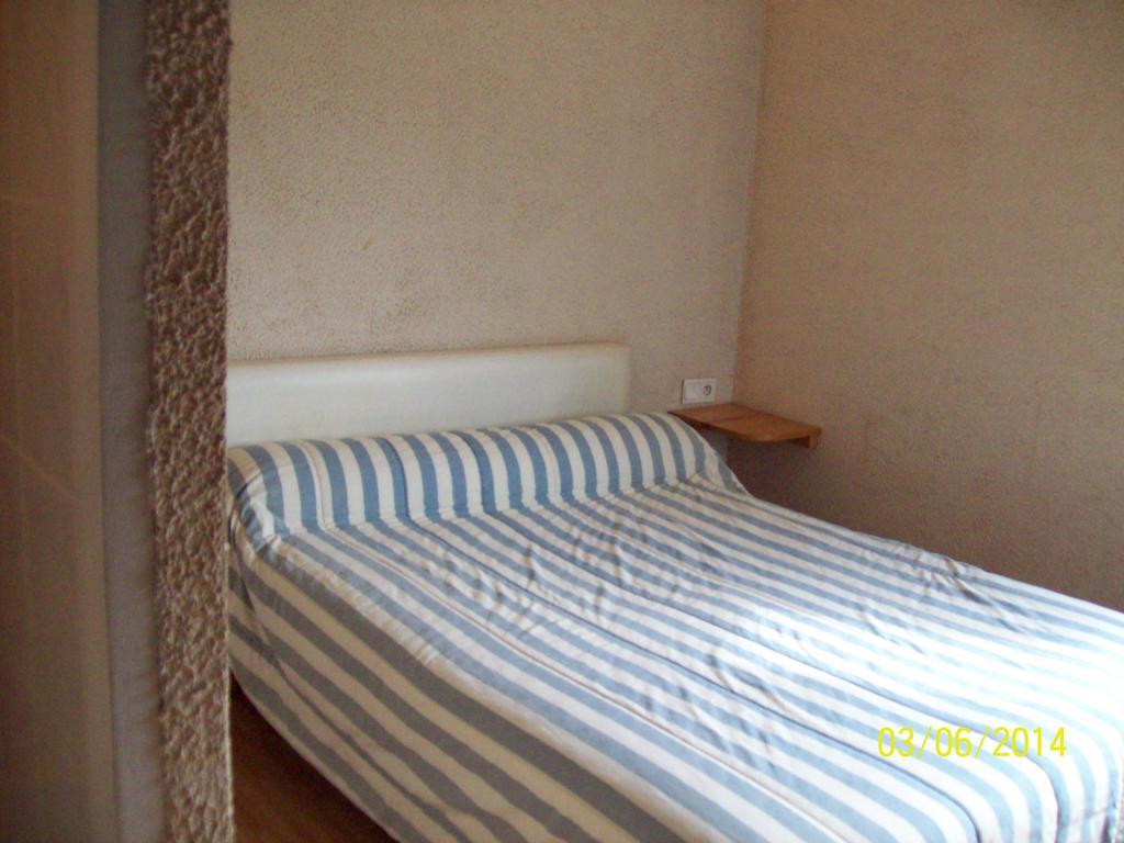Hôtel Le Relais Des Blaches à Pierrelatte Chambre photo